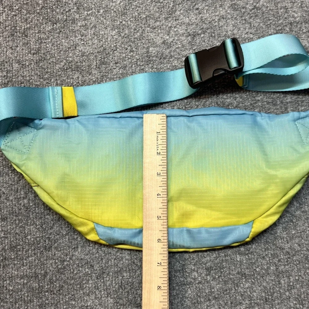 HOKA Running Belt Adult One Size Multicolor Zip Pockets Adjustable Waist Pack